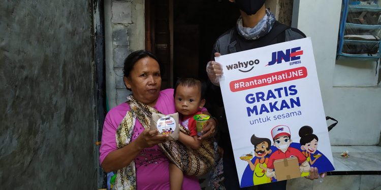 25.400 Warga Jakarta Makan Gratis di HUT DKI ke-493