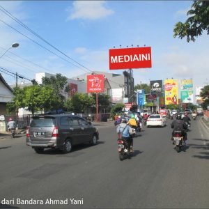 ||Billboard di Semarang Jl. Jend. Sudirman Taman Madukoro|||