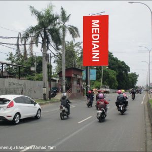 Billboard di Semarang Jl. Siliwangi Barat Bandara A. Yani 2 sisi|Billboard di Semarang Jl. Siliwangi Barat Bandara A. Yani 2 sisi|||