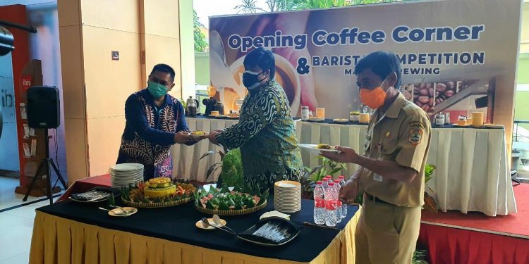 Hotel ibis Semarang Launching Coffee Corner yang Bekerja Sama dengan UMKM