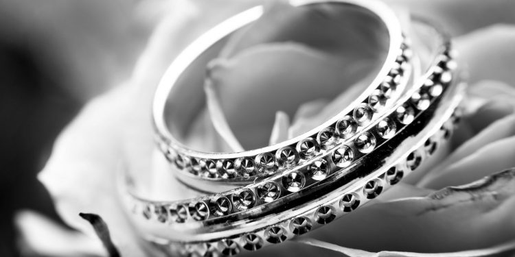 Bisnis Perhiasan Menguntungkan, Cara Mudah Mulai Usaha untuk Pemula