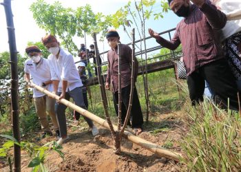Menparekraf : Desa Wisata Simbol Kebangkitan Ekonomi Nasional Sosialisasi Desa Wisata di Desa Candirejo Magelang