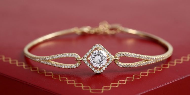 Raup Untung Dari Bisnis Toko Perhiasan Emas Online