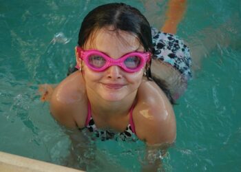 kacamata renang anak