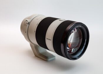 lensa kamera mirrorless terbaik