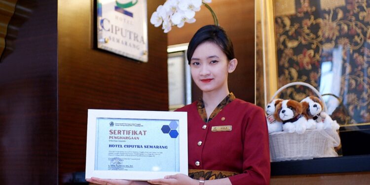 Hotel Ciputra Semarang Raih Penghargaan LKS Bipartit Tahun2022