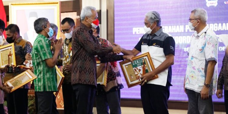 Anugerah CSR Award Tahun 2022, Bank Jateng Raih Urutan Pertama 1 Anugerah CSR Award Tahun 2022, Bank Jateng Raih Urutan Pertama