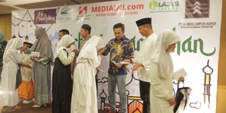 Jalin Persaudaraan Lewat "Berbagi Ramadhan"