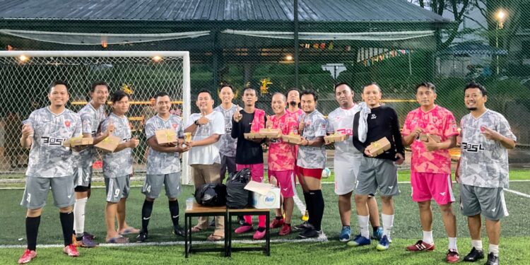 Identix Coffee Ajak Jurnalis FC Semarang Buber Berkah Sehat Main Bola