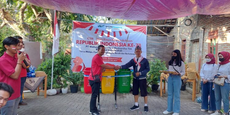 Rayakan HUT RI Ke-78, WOM Finance Berdonasi 1 WOM Finance