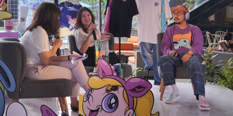 Dukung Karya Lokal Menjadi Inspirasi Generasi Muda, ATARU Berkolaborasi dengan Muklay Luncurkan Koleksi Spesial ATARU x Muklay 1 Dukung Karya Lokal Menjadi Inspirasi Generasi Muda, ATARU Berkolaborasi dengan Muklay Luncurkan Koleksi Spesial ATARU x Muklay