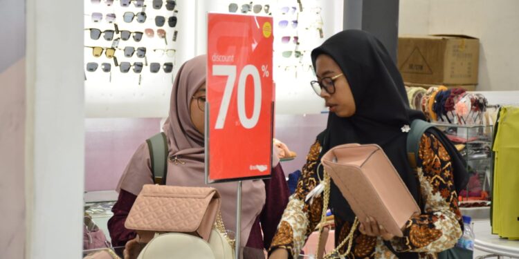 Kembali Hadir, Artos Mall Gelar Program ASR 3 Berhadiah Puluhan Alat Elektronik 1 Kembali Hadir, Artos Mall Gelar Program ASR 3 Berhadiah Puluhan Alat Elektronik