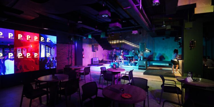 Rooms Inc Semarang Memperkenalkan Venue Terbaru Untuk Hangout “P-spot” 1 Rooms Inc Semarang Memperkenalkan Venue Terbaru Untuk Hangout “P-spot”