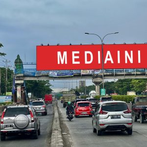 Sewa Billboard JPO Jl. Kaligawe Raya Pantura dekat Kampus Unissula view Menuju Terminal Terboyo