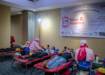 Up Peak Hotel Simpang Lima Semarang Gelar Donor Darah Bersama Driver Taxi Blue Bird