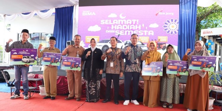 Momen Halalbihalal, Bank Jateng Cabang Purworejo Serahkan Hadiah Tabungan Bima 1 Momen Halalbihalal, Bank Jateng Cabang Purworejo Serahkan Hadiah Tabungan Bima