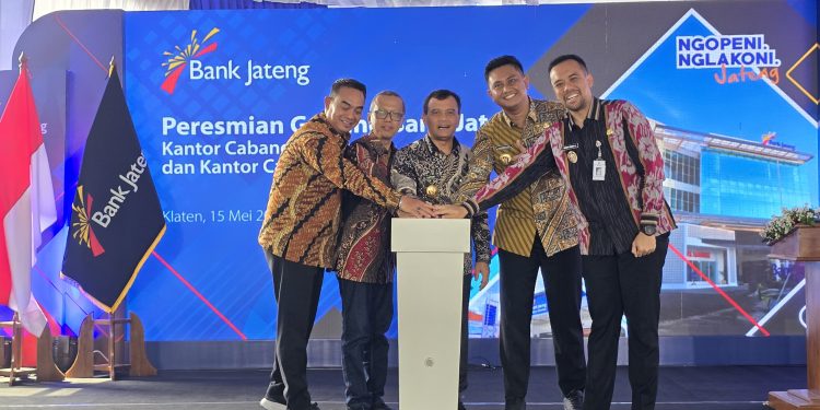 Gubernur Resmikan Gedung Bank Jateng Cabang Klaten dan KCP Jatinom 1 Gubernur Resmikan Gedung Bank Jateng Cabang Klaten dan KCP Jatinom