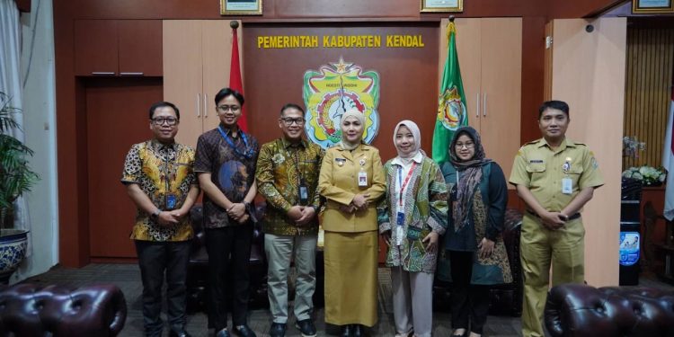 Telkom Semarang JTU dan Pemkab Kendal Perkuat Sinergi untuk Transformasi Digital dan Pemberdayaan Daerah 1 Telkom Semarang JTU dan Pemkab Kendal Perkuat Sinergi untuk Transformasi Digital dan Pemberdayaan Daerah