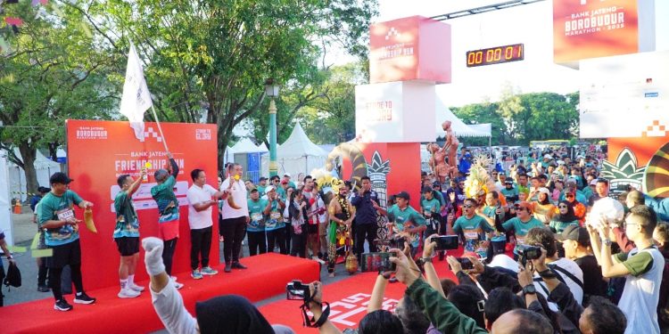 Bukan Sekadar Lari, Bank Jateng Friendship Run 2025 Rayakan Persahabatan dan Kekayaan Lokal 1 Bukan Sekadar Lari, Bank Jateng Friendship Run 2025 Rayakan Persahabatan dan Kekayaan Lokal