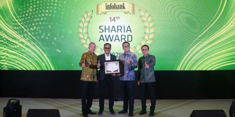 Bank Jateng Syariah Toreh Prestasi Nasional di Infobank Sharia Financial Institution Award 2025 1 Bank Jateng Syariah Toreh Prestasi Nasional di Infobank Sharia Financial Institution Award 2025