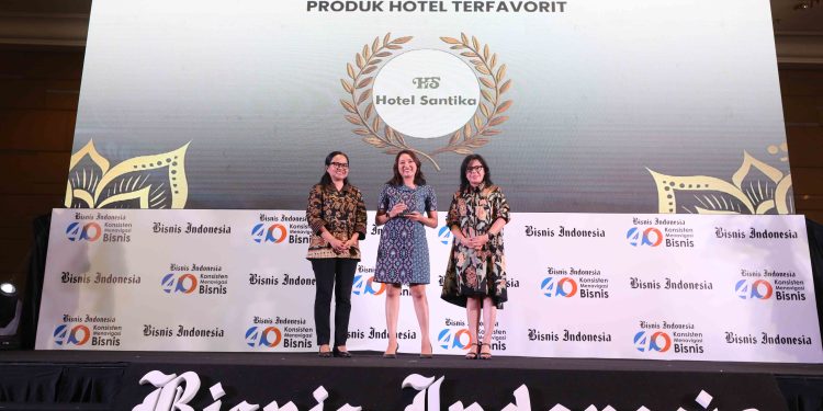 Santika Indonesia Hotels & Resorts Raih Penghargaan “Produk Hotel Terbaik” dalam Anugerah Produk Indonesia 2025 1 Santika Indonesia Hotels & Resorts Raih Penghargaan “Produk Hotel Terbaik” dalam Anugerah Produk Indonesia 2025