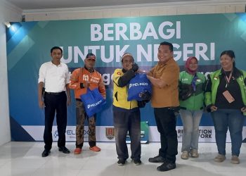98 Resolution Network Bareng PT Pelindo Solusi Logistik Bagikan 1.000 Paket Sembako