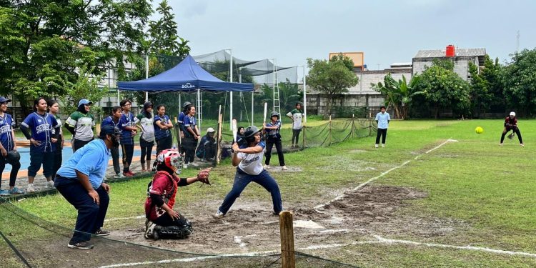 Perbasasi Kota Semarang Gelar Kejuaraan Softball Antar Sekolah 2025 1 Perbasasi Kota Semarang Gelar Kejuaraan Softball Antar Sekolah 2025