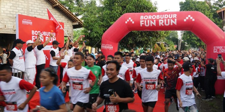 Bank Jateng Borobudur Marathon 2025 Ditutup Meriah, 2.000 Pelari Ikuti Fun Run dan Dorong UMKM* 1 Bank Jateng Borobudur Marathon 2025 Ditutup Meriah, 2.000 Pelari Ikuti Fun Run dan Dorong UMKM*