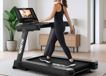 Ini 4 Cara Jaga Badan Tetap Fit Tanpa Ketinggalan Tren Padel hingga Pilates ala AZKO 11 Ini 4 Cara Jaga Badan Tetap Fit Tanpa Ketinggalan Tren Padel hingga Pilates ala AZKO