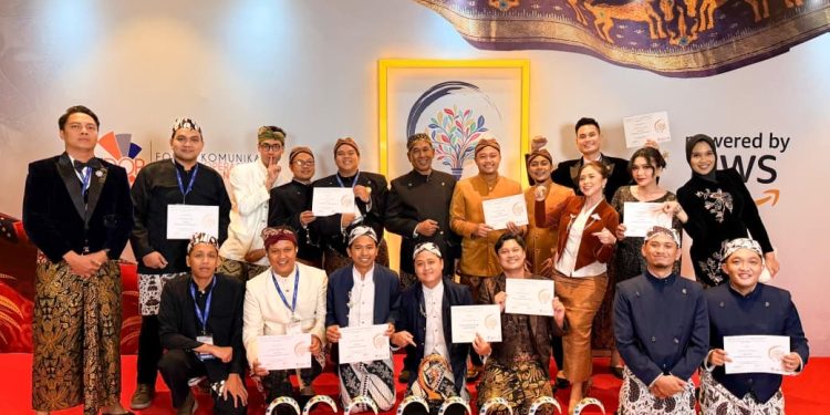 Bank Jateng Borong 8 Diamond dan 1 Gold di IOBS 2026, Tegaskan Kualitas Operasional Kelas Dunia* 1 Bank Jateng Borong 8 Diamond dan 1 Gold di IOBS 2026, Tegaskan Kualitas Operasional Kelas Dunia*