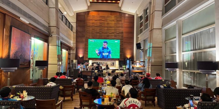 “Pop Up Bar ” Hadir kembali di Novotel Semarang, menyajikan pengalaman menonton pertandingan olah raga dengan signature mixology dari Vibe