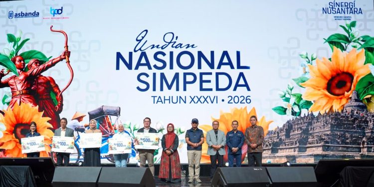Bank Jateng Tuan Rumah Undian Nasional Simpeda 2026, Sinergi Nusantara Hadirkan Hiburan dan Hadiah Rp 3 Miliar 1 Bank Jateng Tuan Rumah Undian Nasional Simpeda 2026, Sinergi Nusantara Hadirkan Hiburan dan Hadiah Rp 3 Miliar