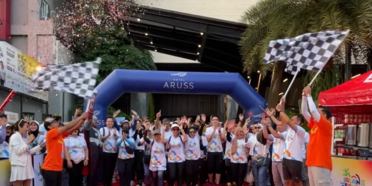 Sinergi Komunitas di Usia Baru: Jalan Santai HUT ke-4 Hotel Aruss Libatkan Ratusan Peserta dan Aksi Simbolis Unik