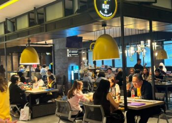 Meet n’ Eat Resto & Space Bar, DestinasiNyaman untuk Work From Café dan Makan Siang di Semarang