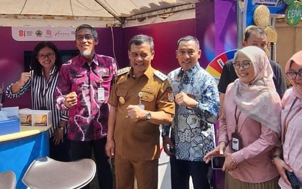 Gubernur Jateng Kunjungi Stand Bank Jateng dan Support Pembiayaan KUR utk Pelaku Ekonomi Mikro serta KPR Subsidi sampai Investasi Emas