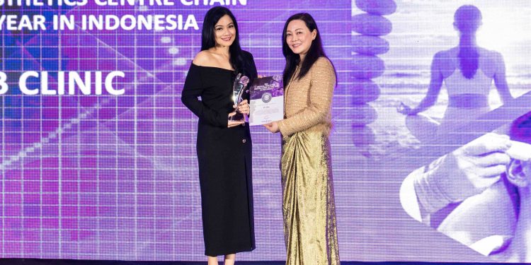 Titi Kamal Wakili B Clinic di GlobalHealth Asia-Pacific Aesthetics, Wellness & Longevity Awards 2026 yang Berbasis di Singapura.