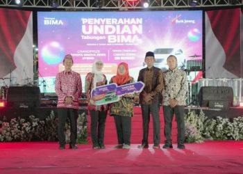 Semarak Harmoni Kemerdekaan RI ke-81 di Demak, Bank Jateng Serahkan Grandprize Tabungan Bima